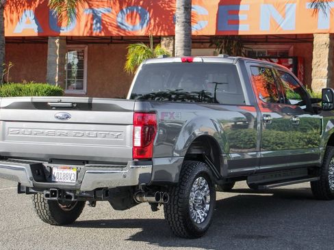 Used 2022 Ford F250 XLT w/ XLT Premium Package image 9