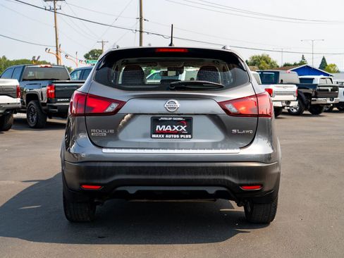 Used 2018 Nissan Rogue Sport SL w/ SL Premium Package AWD/4WD image 10