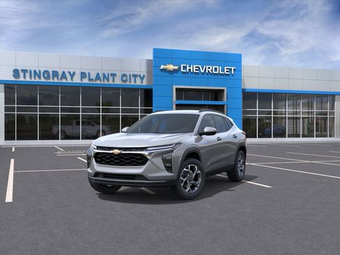 New 2026 Chevrolet Trax LT FWD image 8
