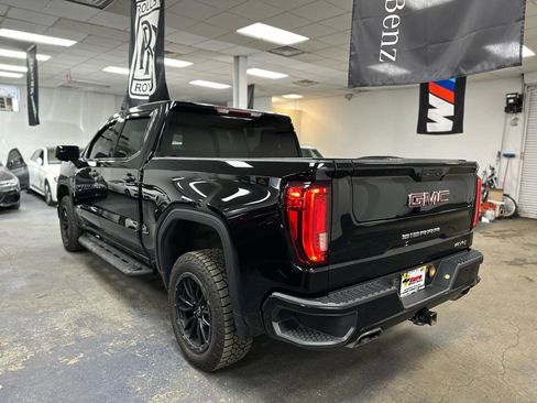 Used 2021 GMC Sierra 1500 AT4 w/ AT4 Value Package AWD/4WD image 9