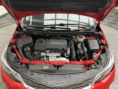 Used 2017 Chevrolet Cruze LT image 22