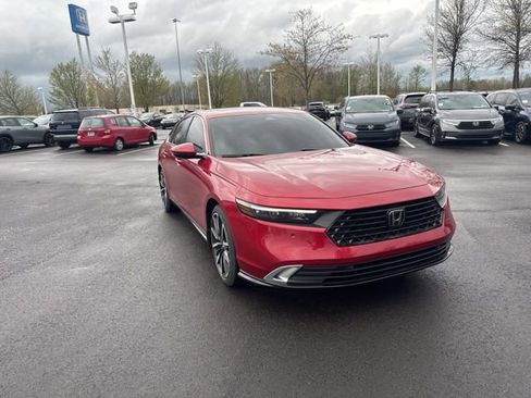 Used 2025 Honda Accord Touring image 5