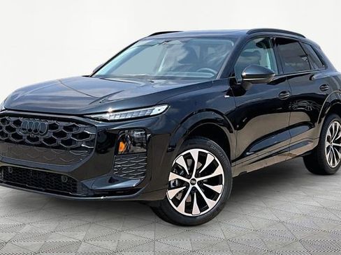 New 2026 Audi Q3 quattro 2.0T AWD/4WD image 1