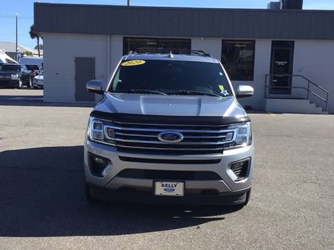 Certified 2020 Ford Expedition XLT w/ Equipment Group 202A image 3
