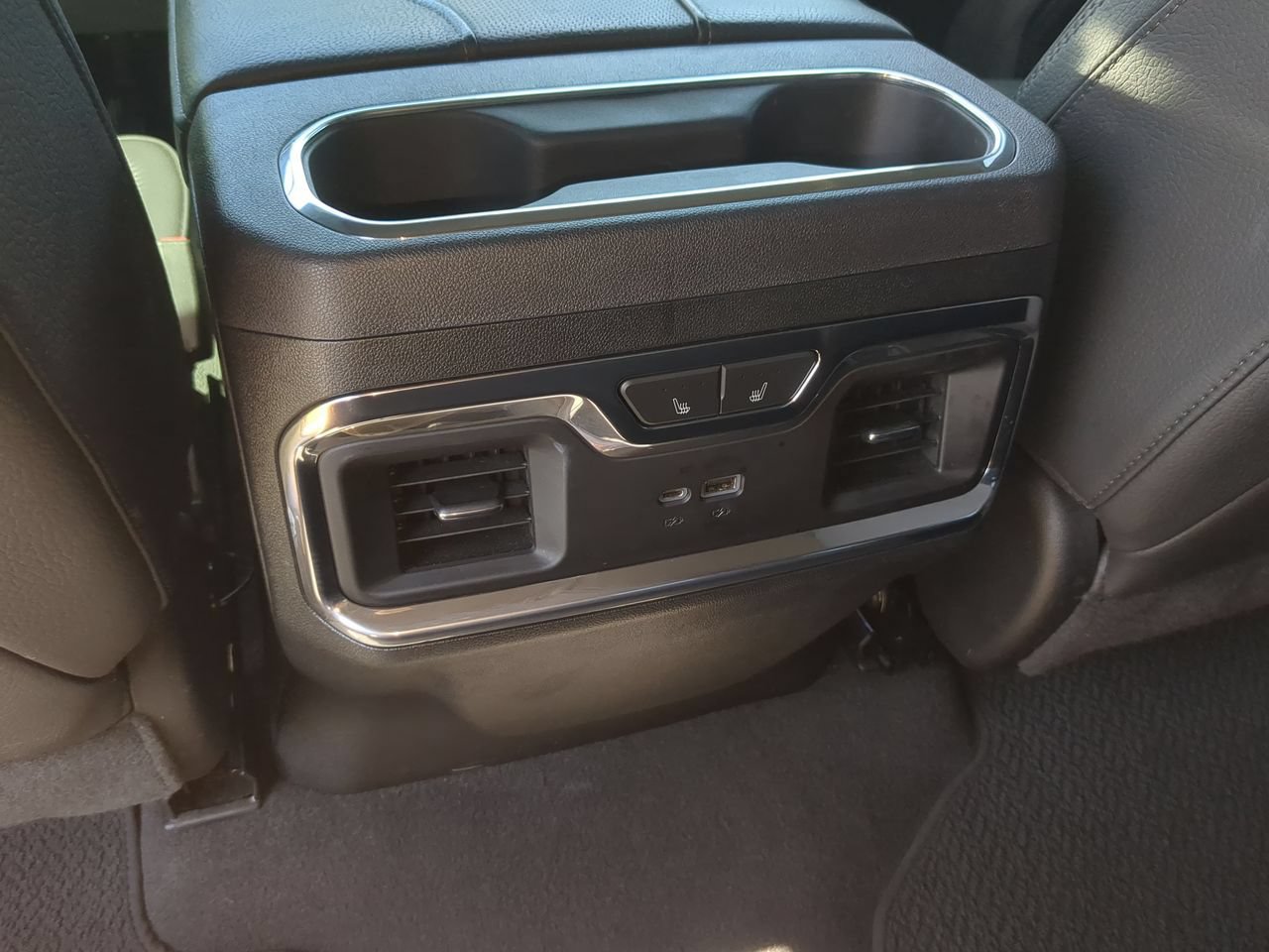 Used 2024 GMC Sierra 1500 Denali w/ Denali Reserve Package AWD/4WD image 22