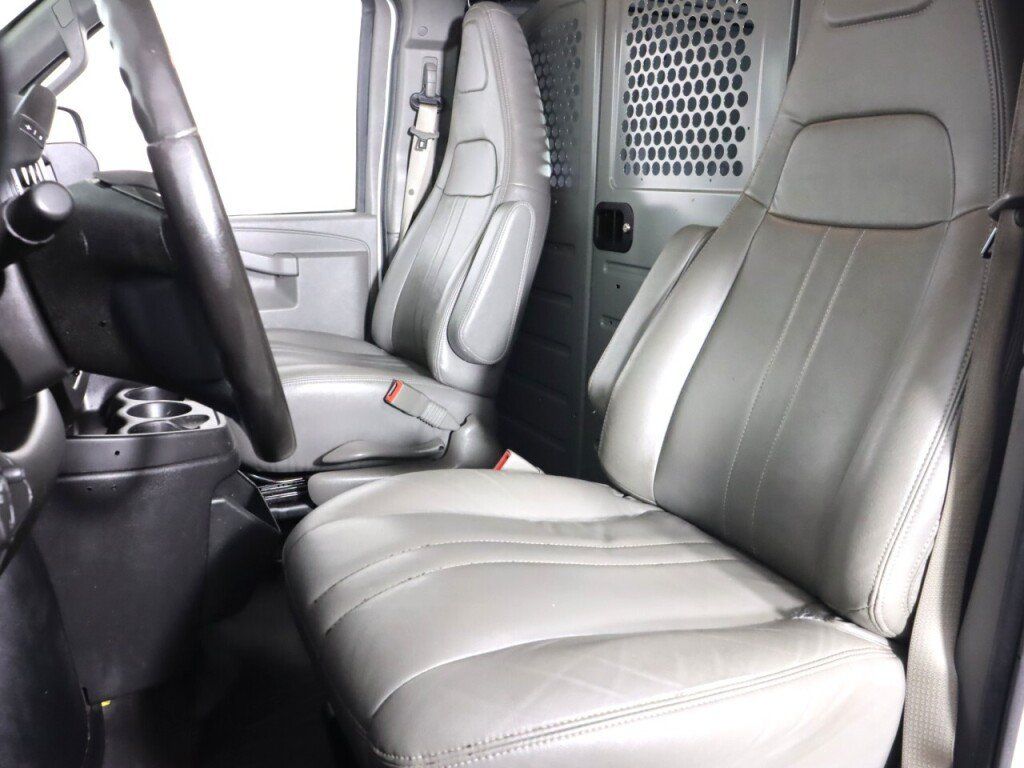 Used 2019 Chevrolet Express 2500 w/ Driver Convenience Package RWD image 27