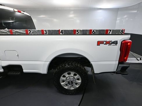 Used 2024 Ford F350 XLT w/ FX4 Off-Road Package AWD/4WD image 37