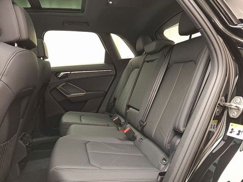 New 2025 Audi Q3 2.0T Premium image 6