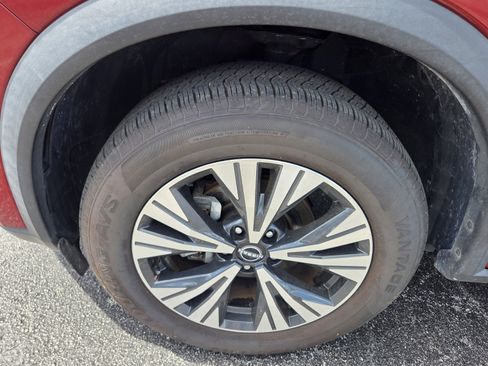 Used 2023 Nissan Rogue SV FWD image 19