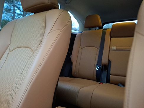 Used 2021 Lexus RX 350L Premium image 18