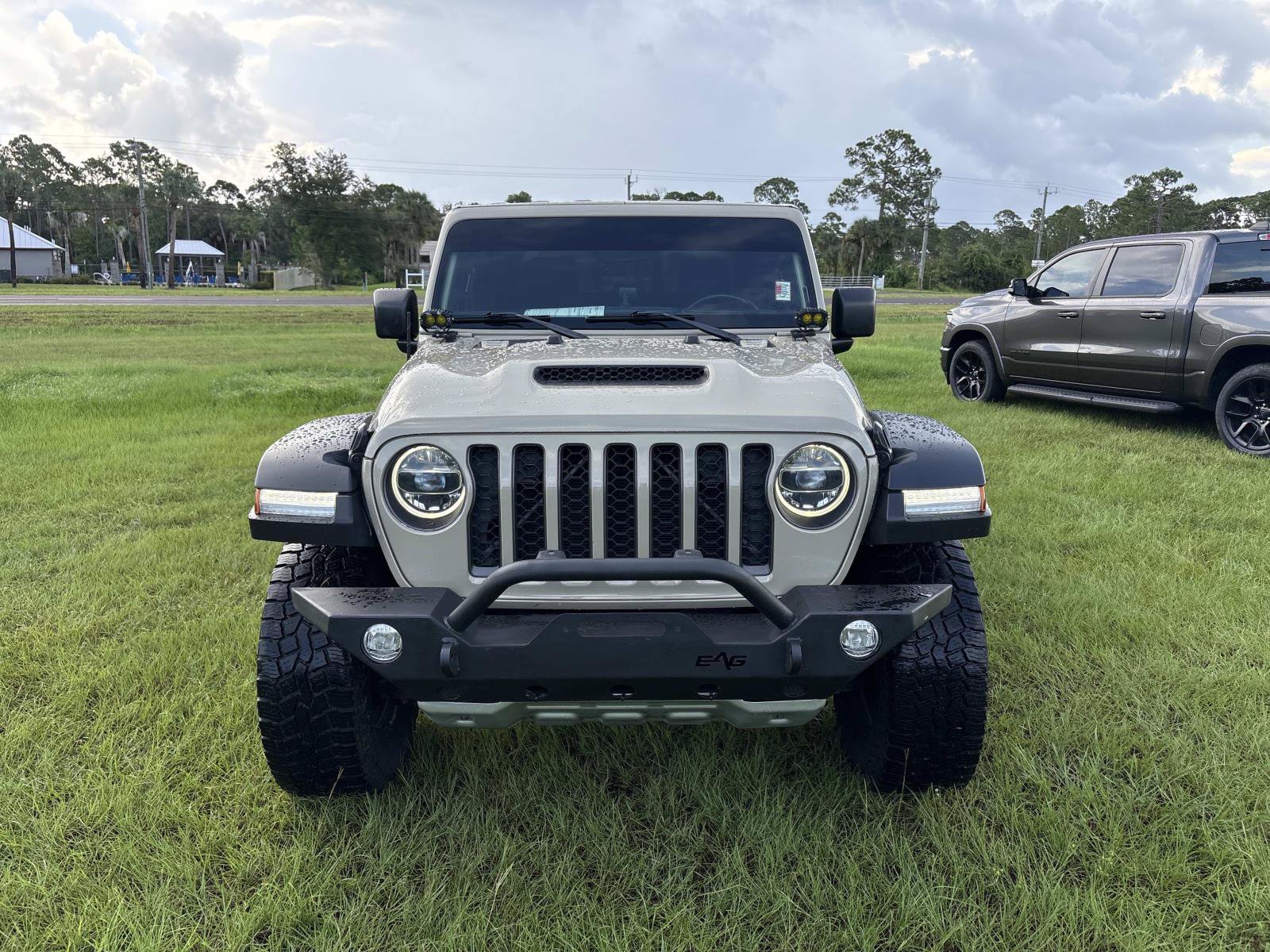 Used 2022 Jeep Gladiator Mojave w/ LED Lighting Group AWD/4WD image 8