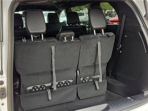 New 2026 Chrysler Pacifica Select FWD image 8