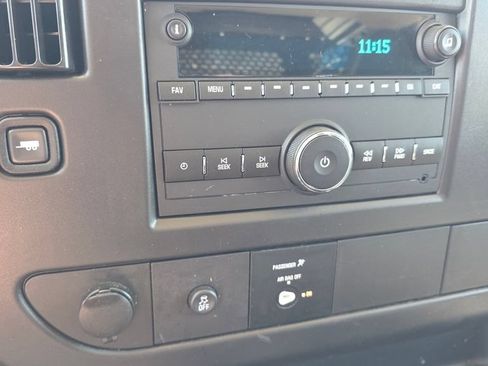 Used 2025 GMC Savana 2500 w/ Driver Convenience Package RWD image 28
