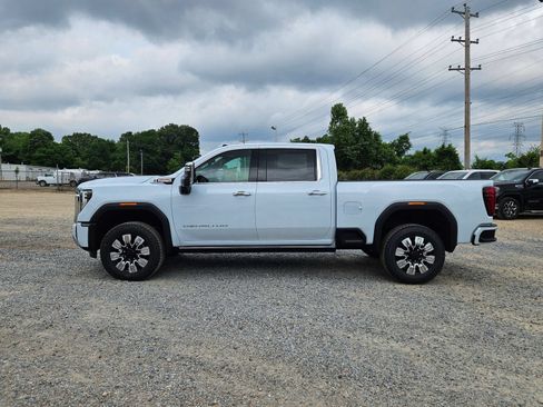 New 2026 GMC Sierra 2500 Denali w/ Denali Reserve Package AWD/4WD image 2