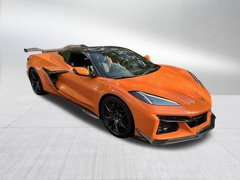 Used 2024 Chevrolet Corvette Z06 w/ Z07 Performance Package RWD image 14