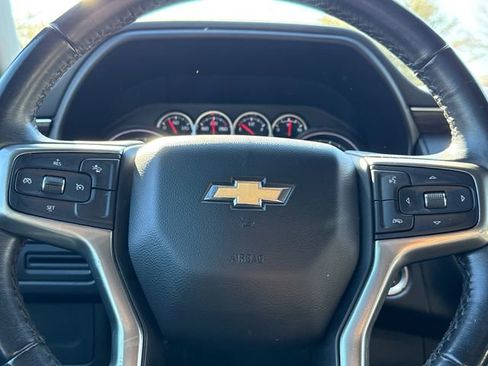 Used 2021 Chevrolet Suburban LT image 29