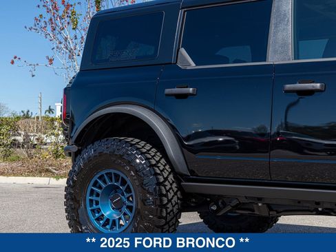 New 2025 Ford Bronco Badlands AWD/4WD image 39