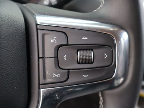 Used 2023 Chevrolet Blazer LT FWD image 16