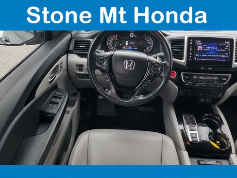 Used 2017 Honda Pilot Touring image 18