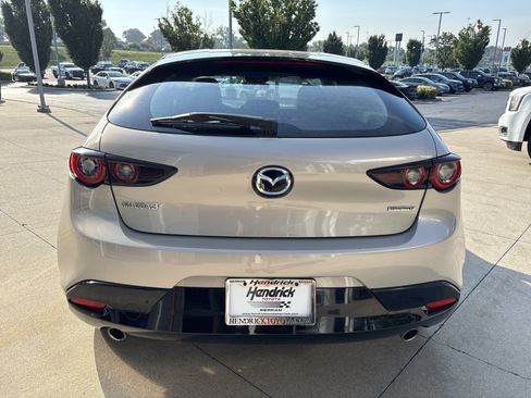 Used 2025 MAZDA MAZDA3 s Sport FWD image 8