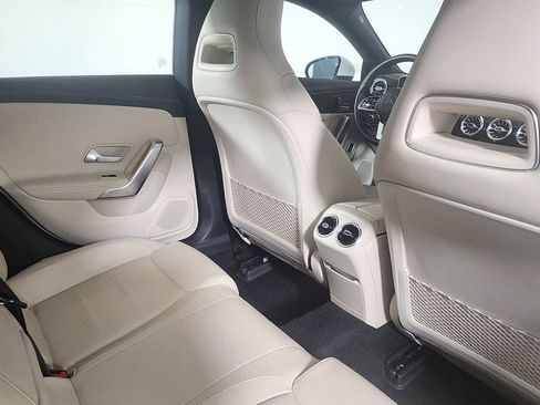 Used 2020 Mercedes-Benz CLA 250 image 17