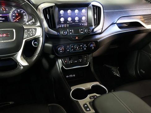 Used 2020 GMC Terrain Denali w/ Denali Premium Package AWD/4WD image 16