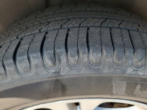 Used 2016 Dodge Charger SE RWD image 25