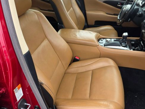 Used 2015 Lexus LS 460 AWD w/ Comfort Package image 21