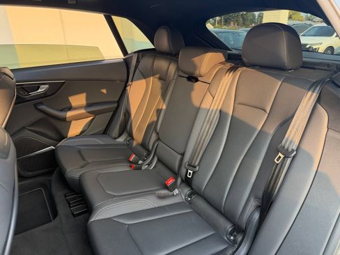 Used 2020 Audi Q8 Prestige w/ Prestige Package AWD/4WD image 16