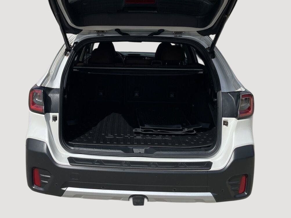 Used 2022 Subaru Outback Touring AWD/4WD image 7