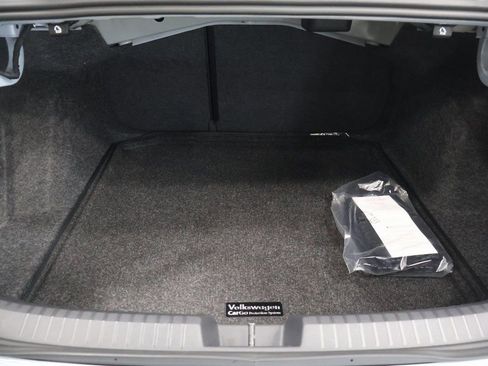 New 2025 Volkswagen Jetta SE image 27