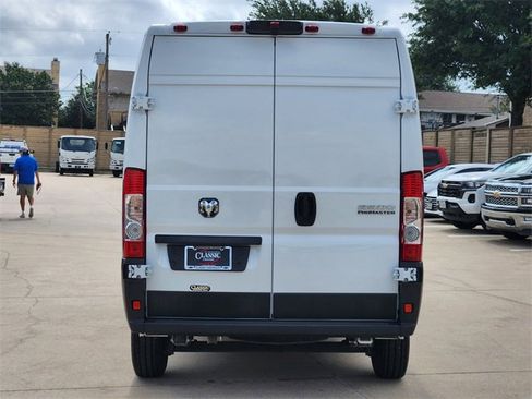 Used 2026 RAM ProMaster 2500 w/ Convenience Group FWD image 14