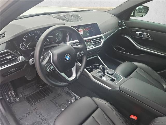 Used 2022 BMW 330i Sedan w/ Convenience Package RWD image 10