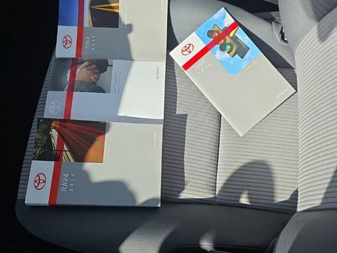 Used 2015 Toyota RAV4 LE w/ Preferred Accessory Package image 23