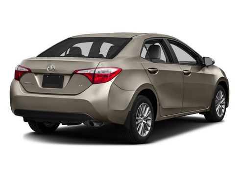Used 2016 Toyota Corolla LE FWD image 2