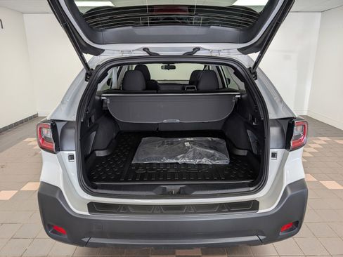 Used 2025 Subaru Outback Premium image 20