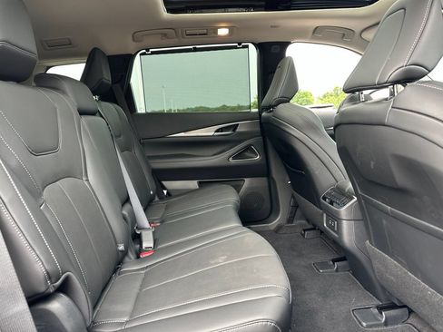 Certified 2026 INFINITI QX60 Luxe w/ Cargo Package AWD/4WD image 24