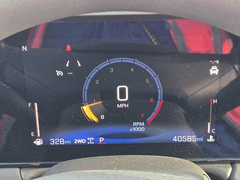 Used 2025 Chevrolet TrailBlazer LT w/ Driver Confidence Package image 24