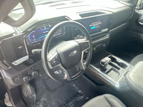 Used 2023 Chevrolet Silverado 1500 RST RWD image 13