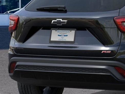 New 2026 Chevrolet Trax RS w/ Sunroof Package image 14