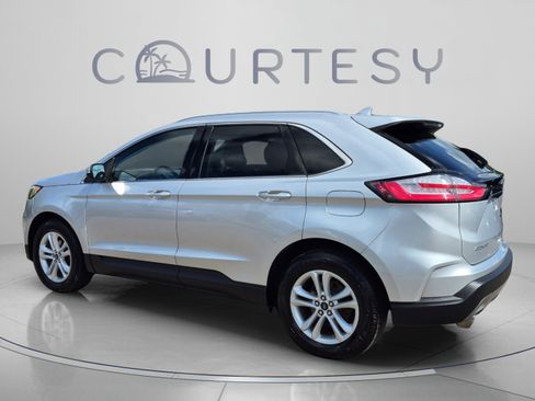 Used 2019 Ford Edge SEL w/ Equipment Group 201A FWD image 3