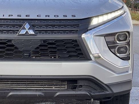 Used 2023 Mitsubishi Eclipse Cross LE image 10