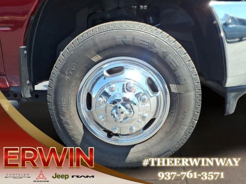 Used 2024 RAM 3500 Big Horn AWD/4WD image 9