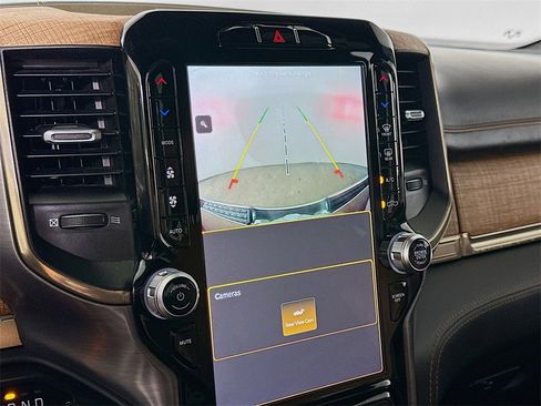 Used 2022 RAM 1500 Limited image 9