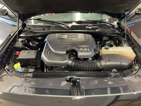 Used 2018 Dodge Challenger GT image 33