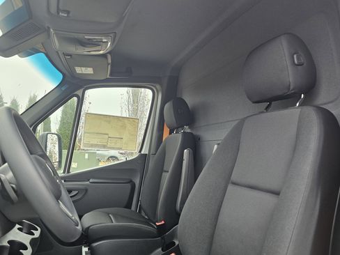 New 2024 Mercedes-Benz Sprinter 4500 image 17