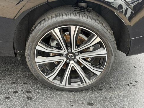 Certified 2023 Volvo XC60 T8 Ultimate AWD/4WD image 8