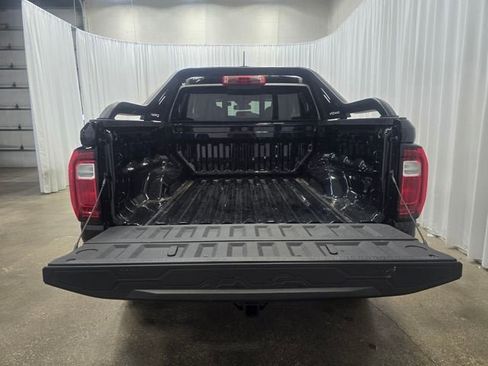 New 2025 GMC Canyon AT4 w/ Nightfall Edition AWD/4WD image 18