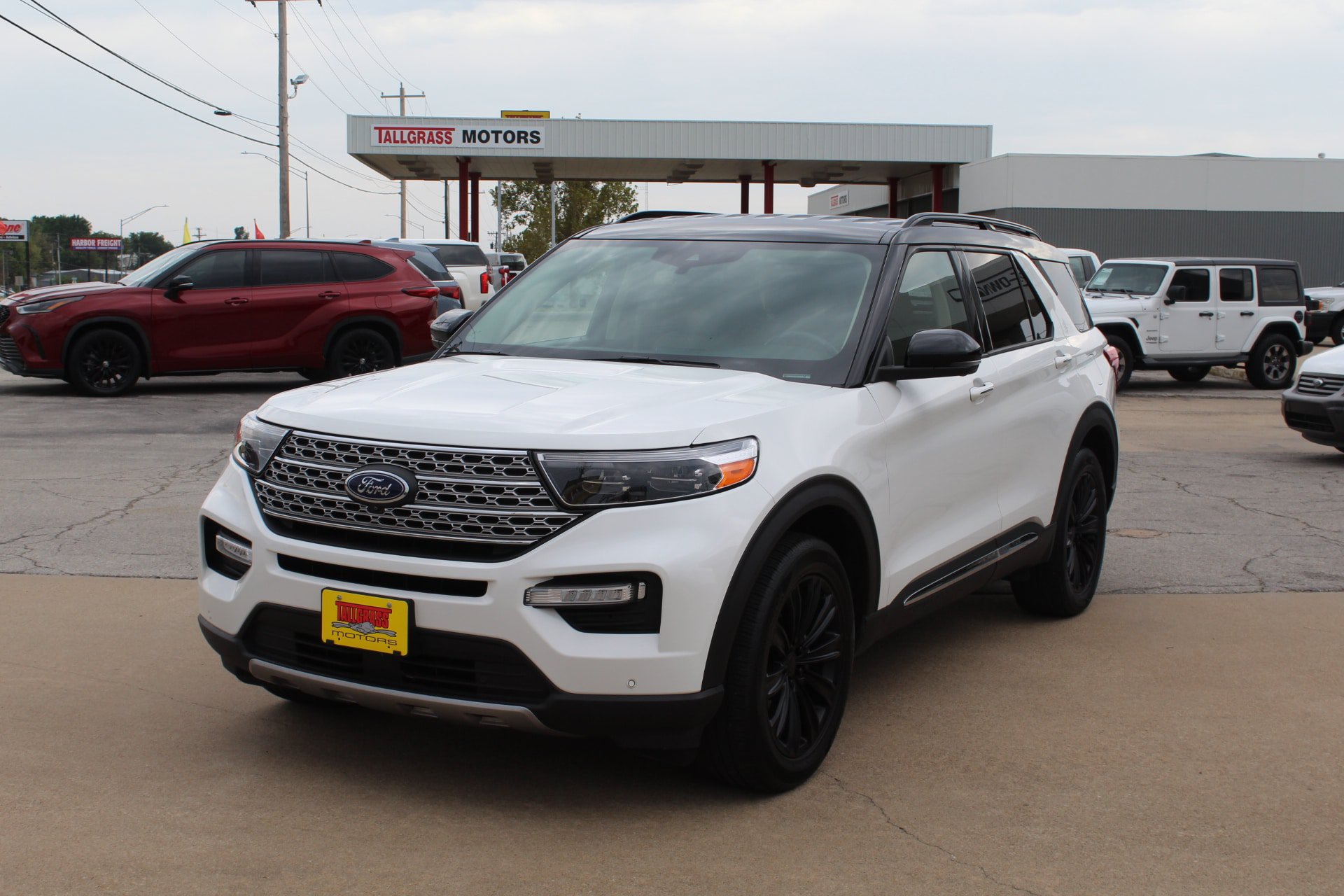 Used 2020 Ford Explorer Limited AWD/4WD image 11