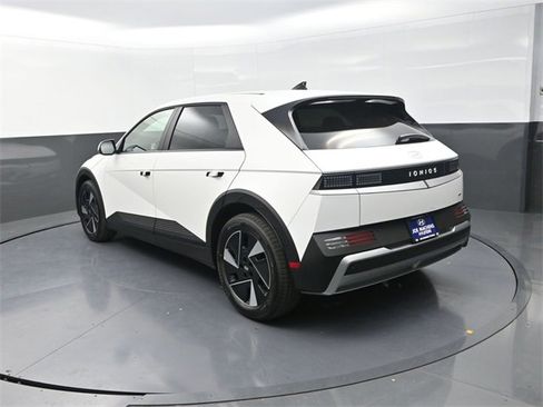 New 2026 Hyundai Ioniq 5 SEL image 6